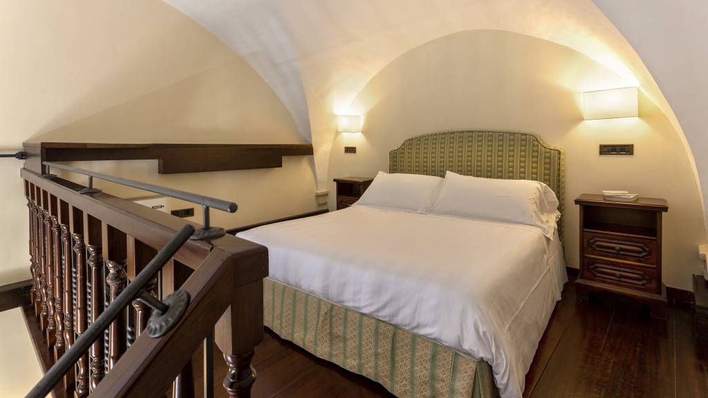 Fontebella-Palace-Hotel-Assisi-family-room-106familyDONI2853