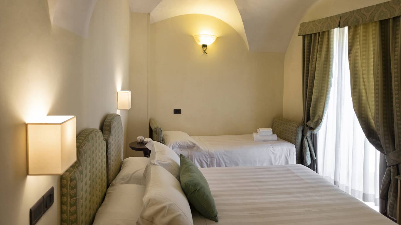 Fontebella-Palace-Hotel-Assisi-room-201tplclavvPPME4552